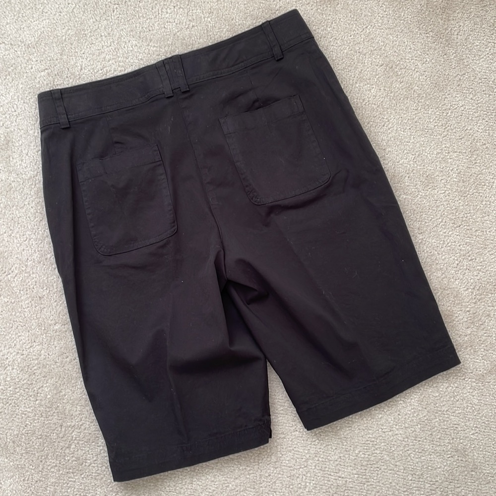 Black Bermuda - Picture 5 of 7